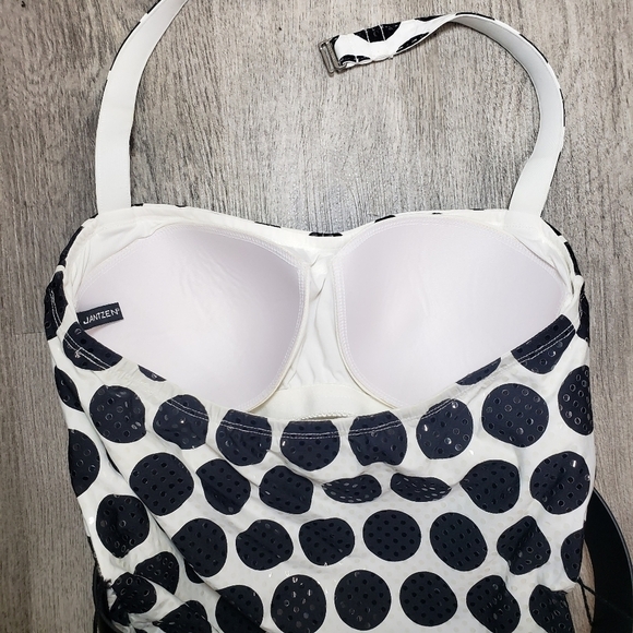 JANTZEN One Piece Polka Dot Swimsuit with Belt - Picture 5 of 9